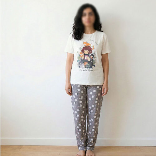 ست تیشرت و شلوار راحتی زنانه طرح دختر طوسی ژرنال کد 10759