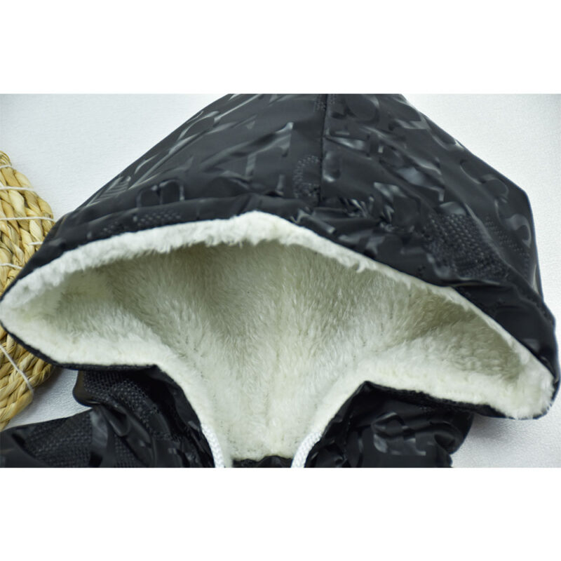 سویشرت سلیکونی دخترانه حروف انگلیسی مشکی زوم1 کد 11088